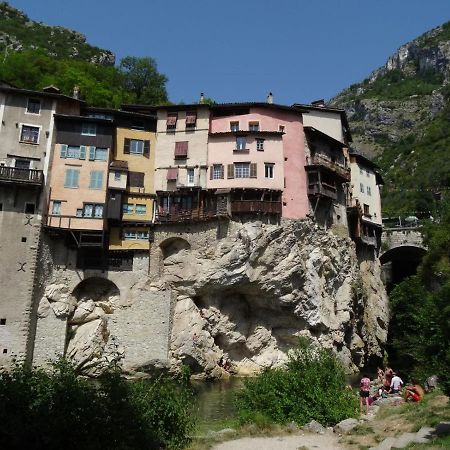 Logez Au Coeur Du Parc Du Vercors Saint-Laurent-en-Royans ภายนอก รูปภาพ