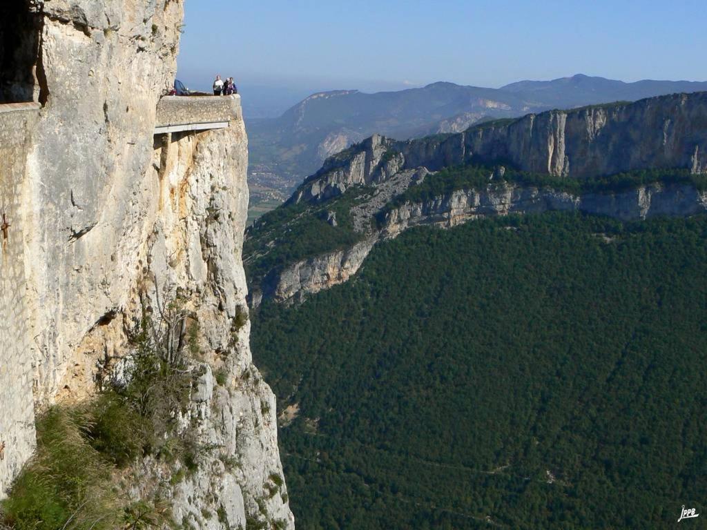 Logez Au Coeur Du Parc Du Vercors Saint-Laurent-en-Royans ภายนอก รูปภาพ